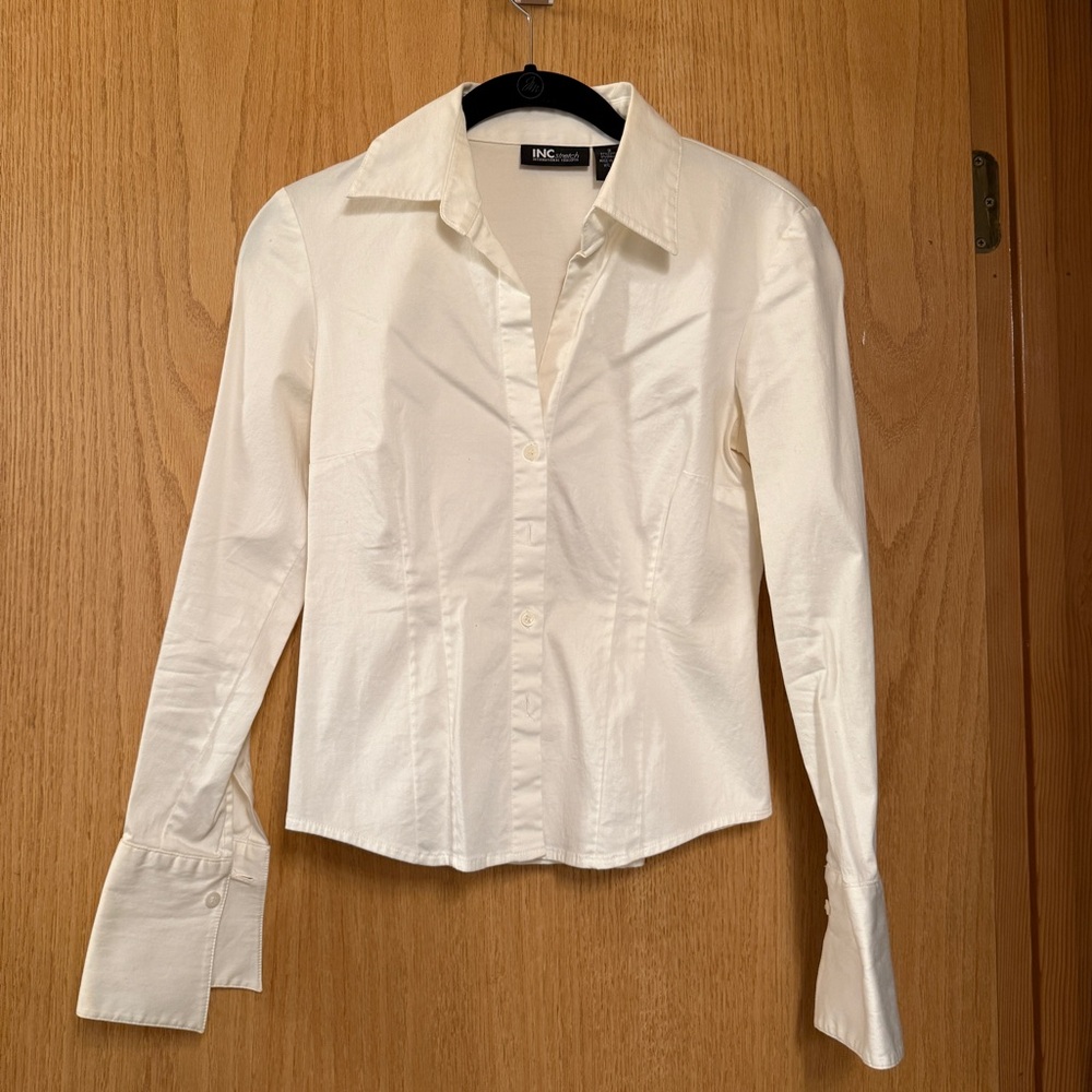 Fitted blouse